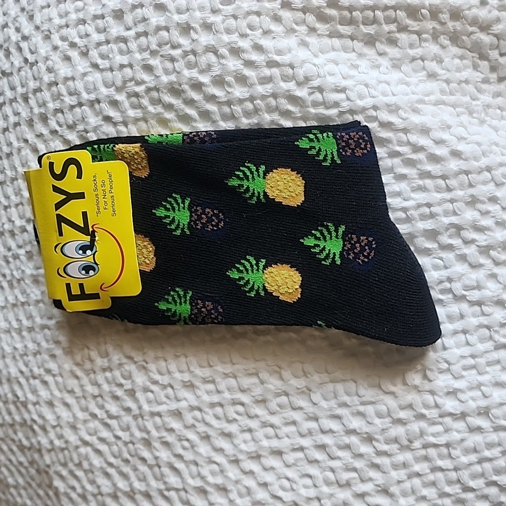 3/$20 Foozy Funny Pineapple Socks!